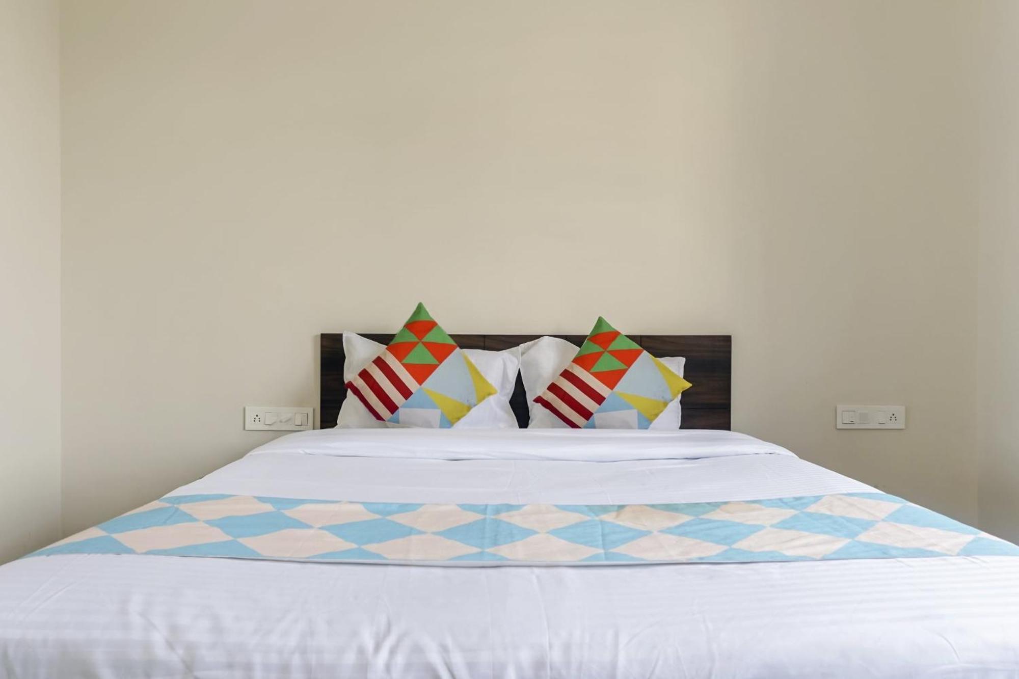 Chinchvad Hotel O Home Elegant Prime Ville מראה חיצוני תמונה