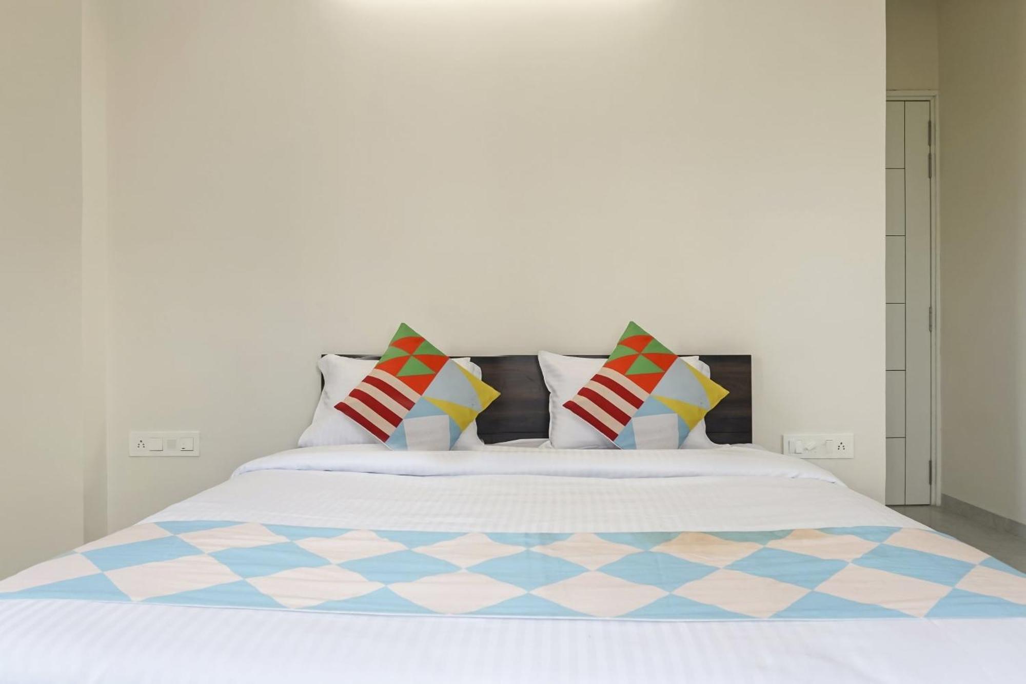 Chinchvad Hotel O Home Elegant Prime Ville מראה חיצוני תמונה