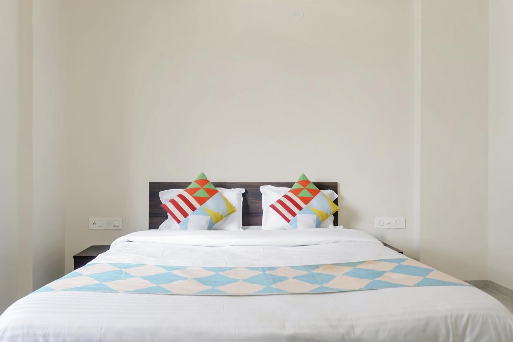 Chinchvad Hotel O Home Elegant Prime Ville מראה חיצוני תמונה