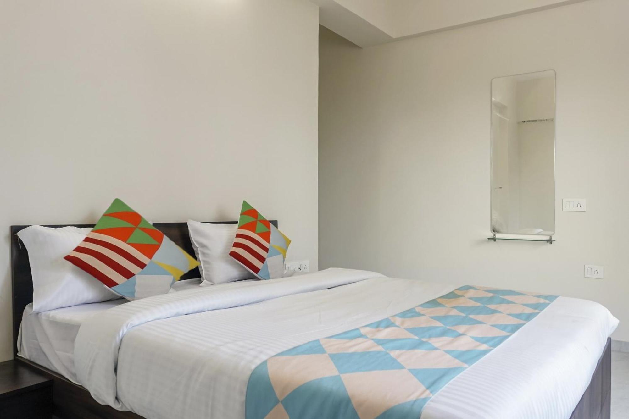 Chinchvad Hotel O Home Elegant Prime Ville מראה חיצוני תמונה